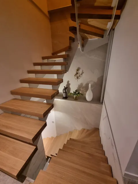 K3 Craft custom wooden staircases photo 4